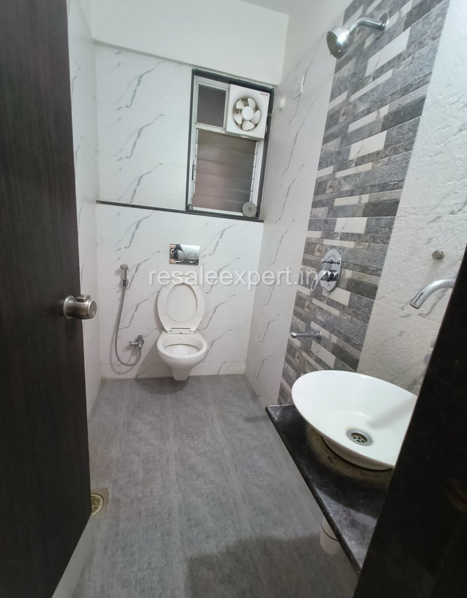 Attached and common bathrooms in semi-furnished 2 BHK flat, Rahatani