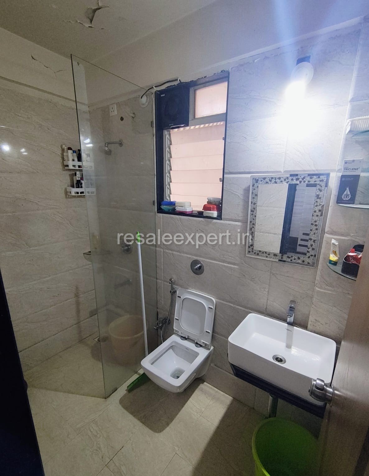 Modern bathroom of Furnished 2 BHK Flat in Tathawade with premium fittings